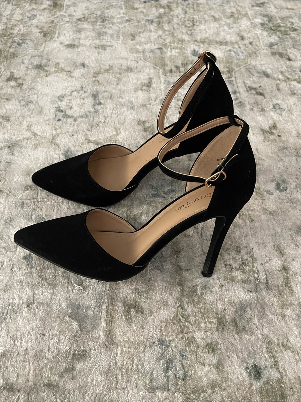 Classic suede heels